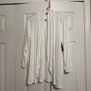 Apt.9 White Cardigan Size Medium